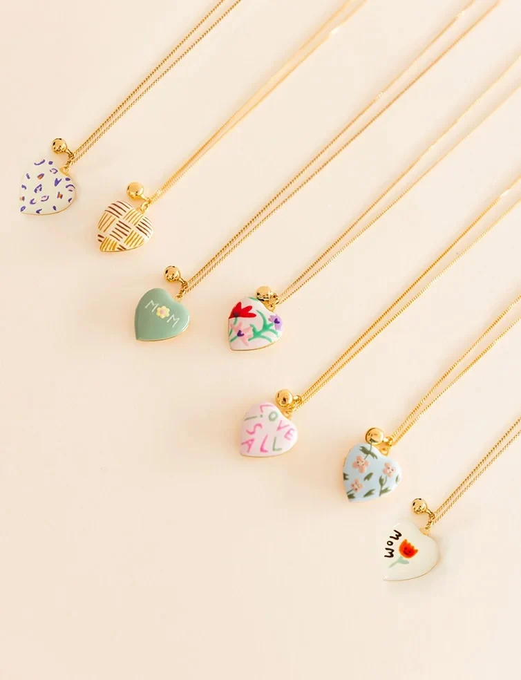 Collar corazón esmaltado para meter foto dentro (medallón que se abre)