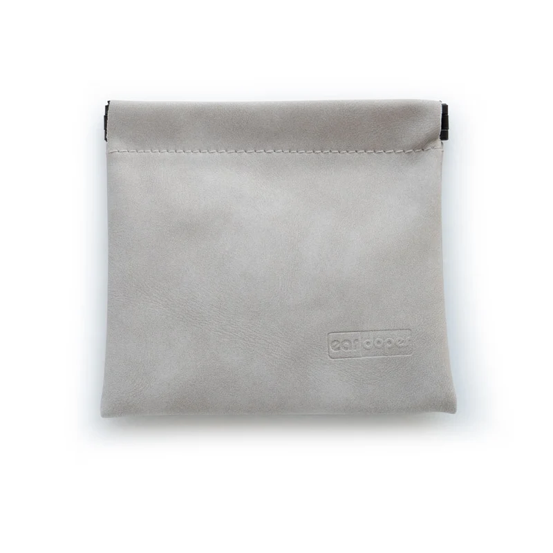 Estuche para guardar auriculares y cables - Estuche con cierre de resorte y forro suave - 9 x 10 cm