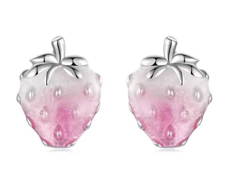Pendientes Fresa Plata de Ley 925 – Bañados en Oro Blanco