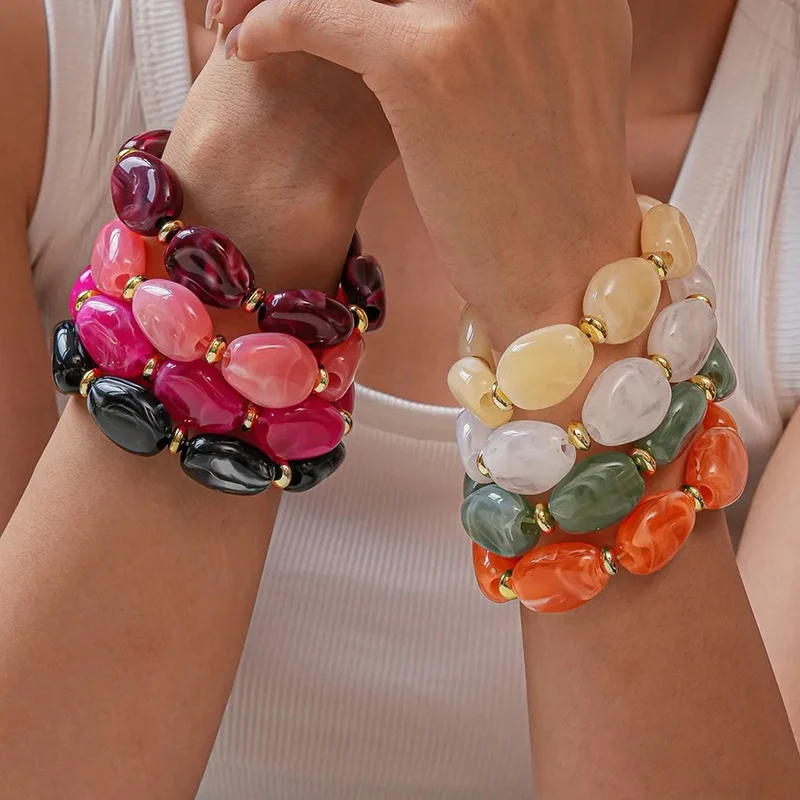 Pulsera de cuentas acrílicas ovaladas de colores efecto mármol