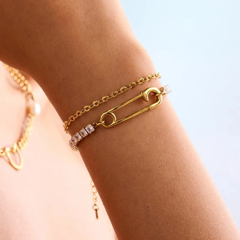 ✨ Pulsera Doble Dorada con Cristales Cúbicos