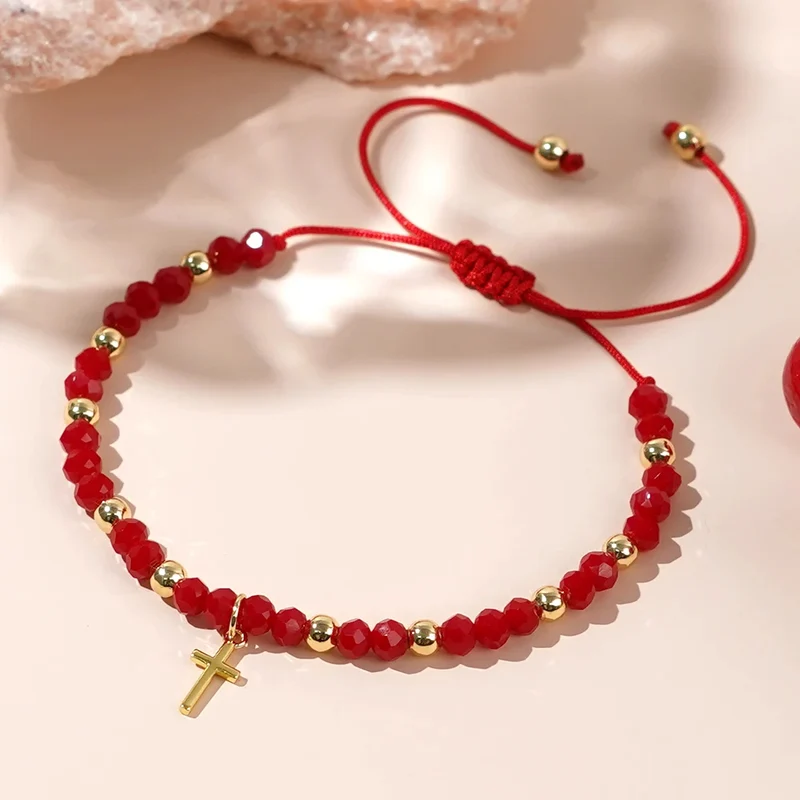 Pulsera de cuentas y cruz