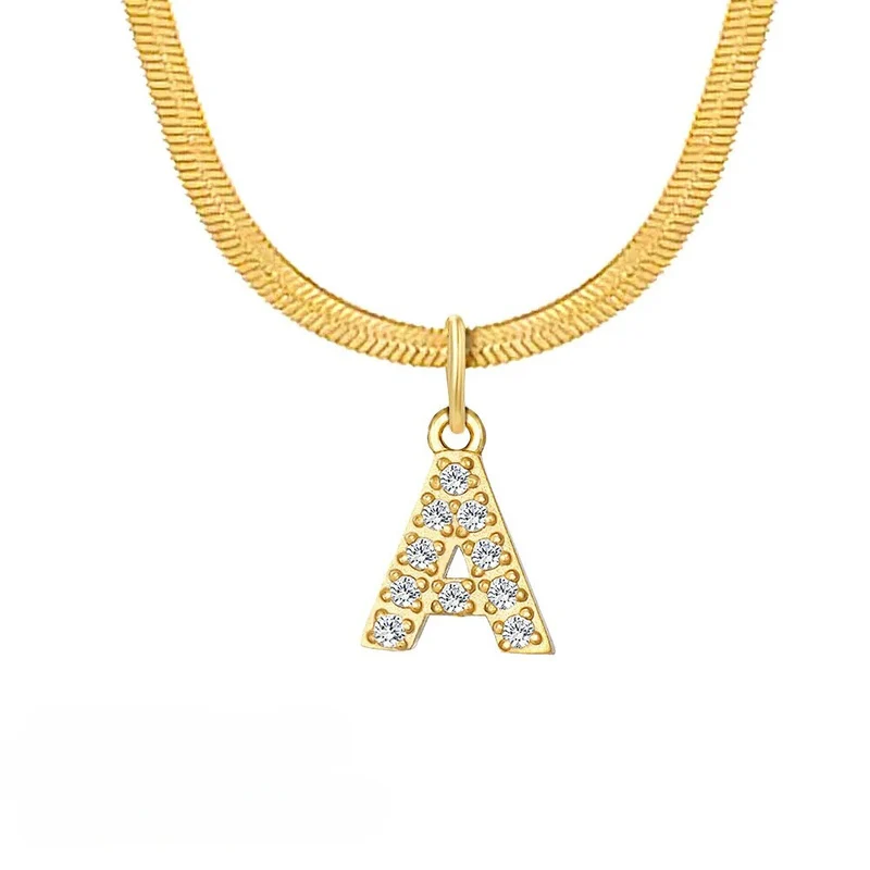 Collar inicial con cadena de serpiente