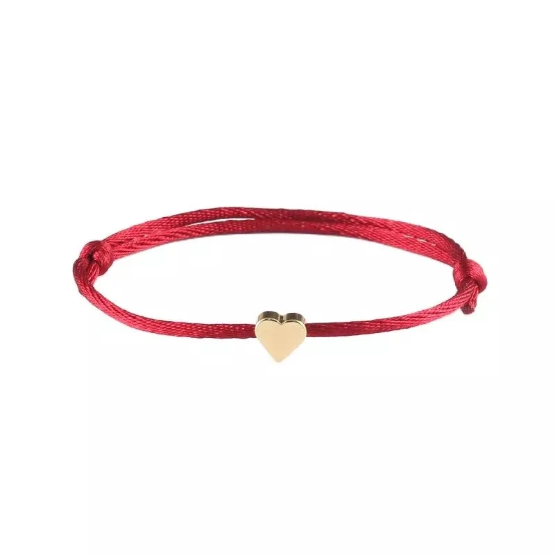 Pulsera Hilo Rojo con Corazón Dorado – Amuleto de Protección y Buena Suerte